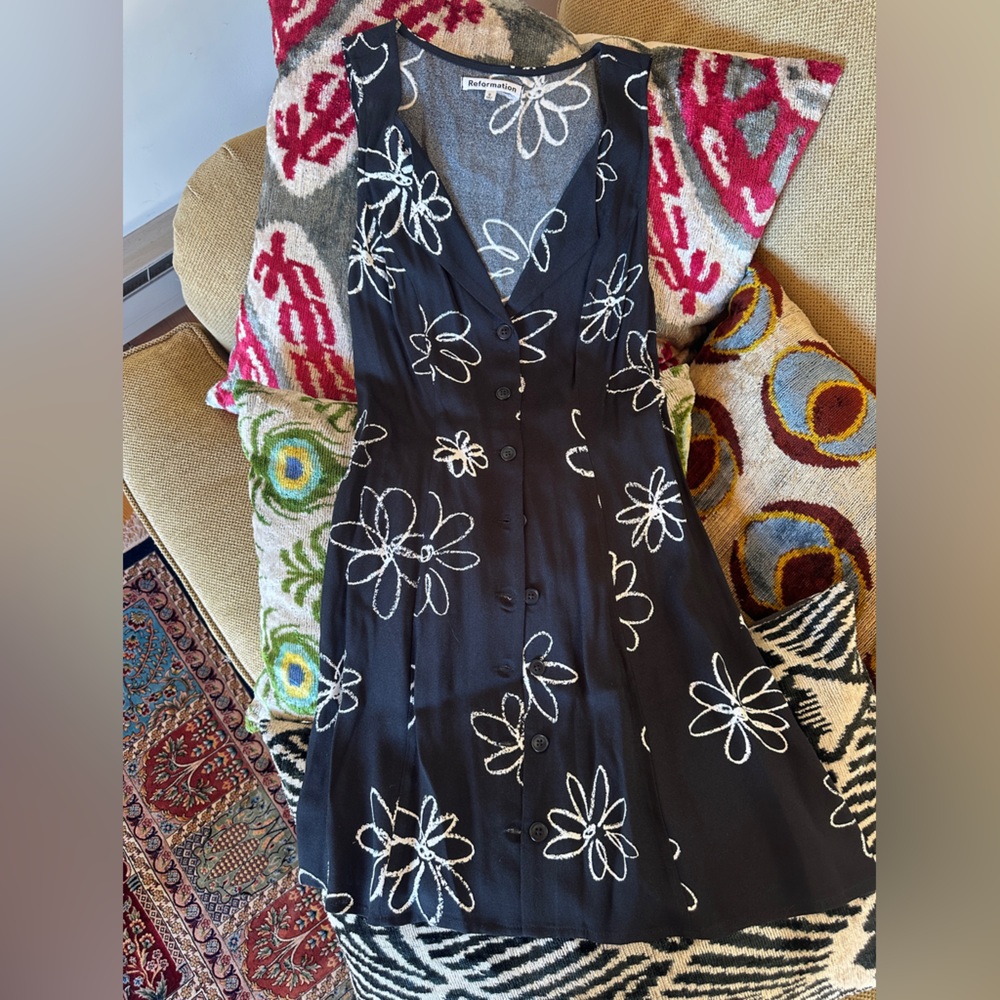 Reformation 90s Black Shirt Dress with White Floral Chalk Print